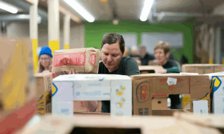 Widespread uncertainty as US food aid set to lapse amid government shutdown